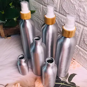 козметични контейнери в насипно състояние алуминиева бутилка с надпис на лого на бамбукова капака на алуминиева бутилка-спрей с г