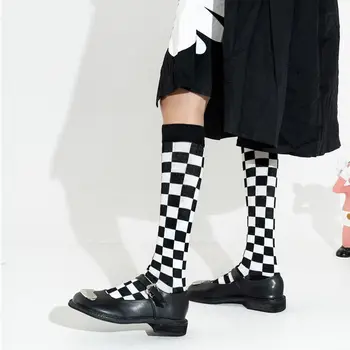 Прости уникални каре стръмни Улични памучни чорапи в корейски стил в шахматна дъска модел, чорапи, дамски чорапи носочные на продукта