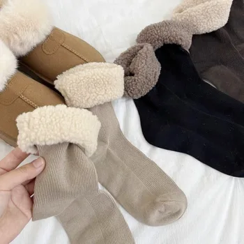 Групови Европейските Есенно-зимни чорапи от вълна от овце с фланцевым сращиванием, дамски топли гофрирани кашмир чорапи със средна дължина